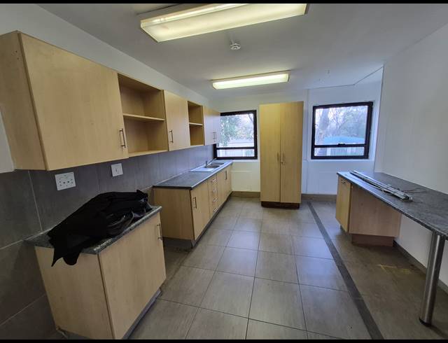 230M² OFFICE TO LET IN WOODMEAD